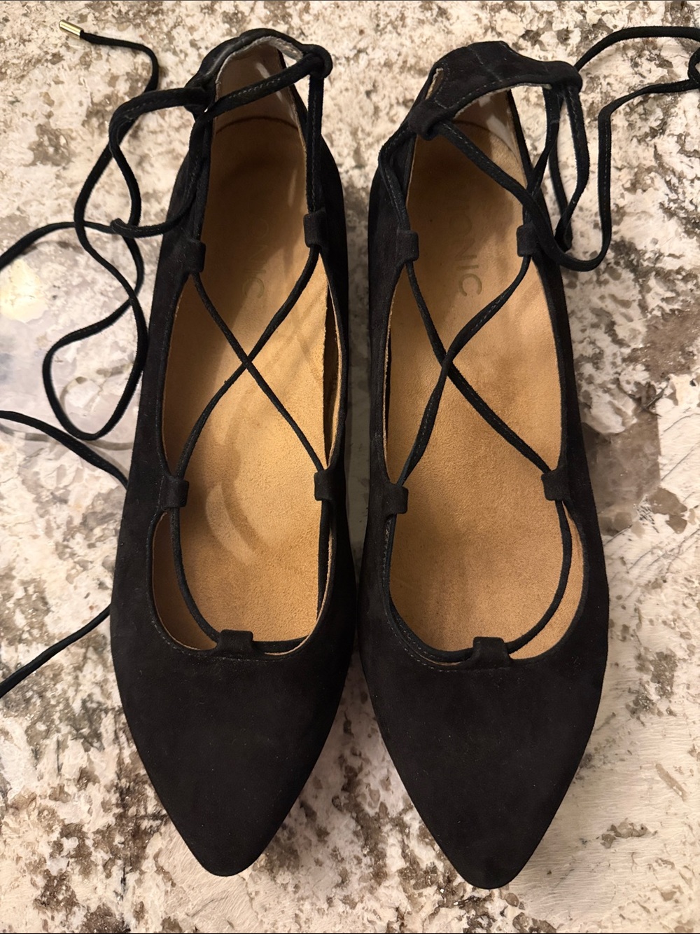 Vionic Lucinda Women’s 8.5 Black Suede Lace-up Ballet Flats